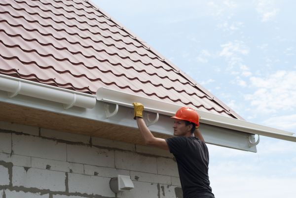 Rain Gutter Repair in Dunedin
