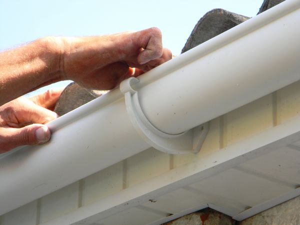 Plastic Gutter Repair in Dunedin